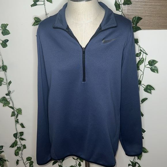 Nike Quarter Zip - Picture 2 of 6
